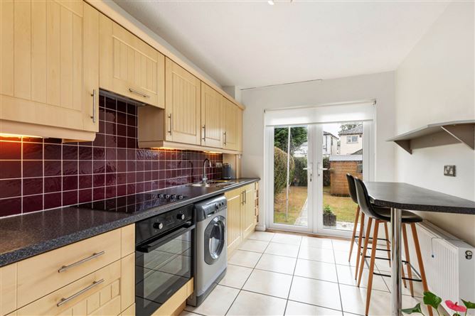 Photo 6 of 12 — 16 Castleknock Grove, Castleknock, Dublin 15