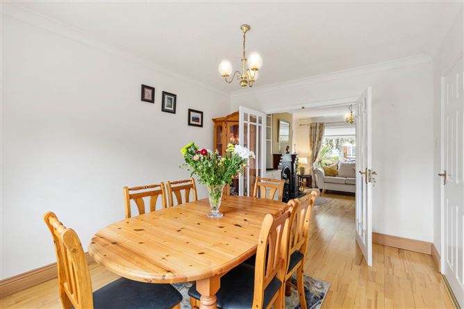 16 Castleknock Grove, Castleknock, Dublin 15