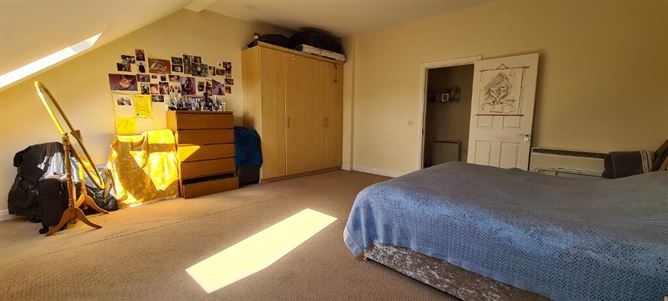 13 The County, Bridge Street, Carrick-On-Shannon, Leitrim