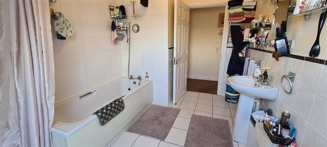 13 The County, Bridge Street, Carrick-On-Shannon, Leitrim
