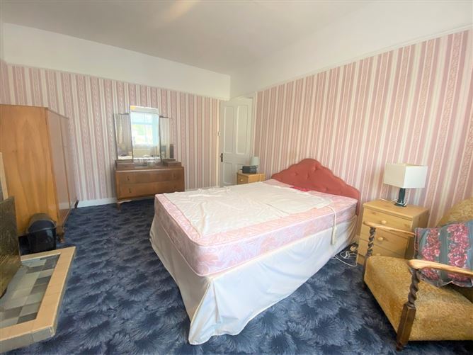 63 St Agnes Park, Crumlin, Dublin 12