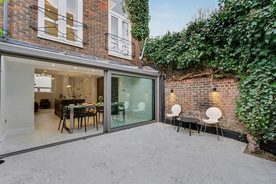 Clover Terrace Dreams,London,Greater London,United Kingdom