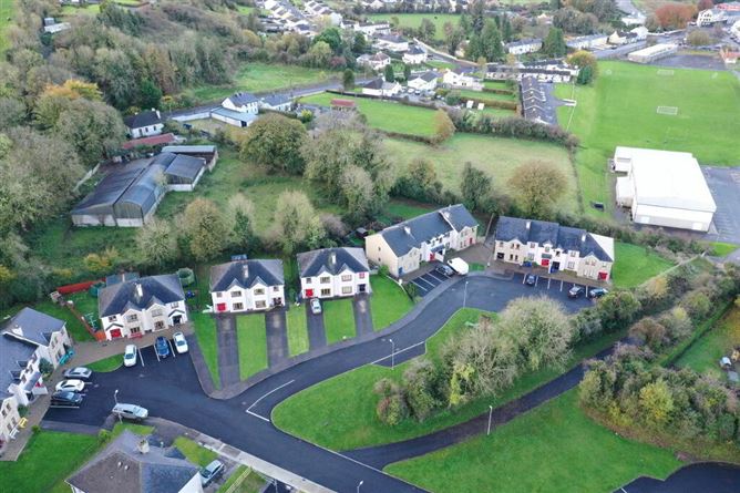 33 Pairc Fea, Ballinamore, Leitrim