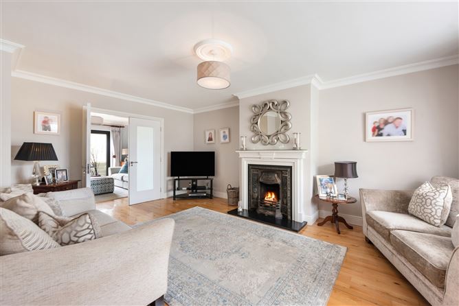 10 Woodstown Way, Knocklyon, Dublin 16