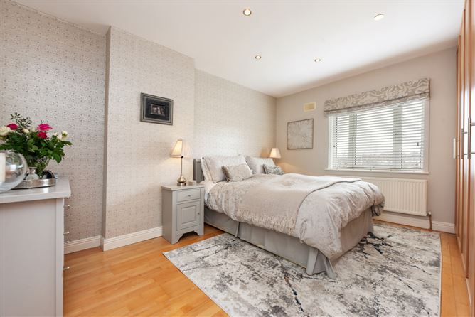 10 Woodstown Way, Knocklyon, Dublin 16