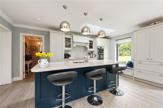10 Woodstown Way, Knocklyon, Dublin 16