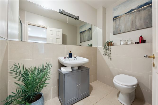 10 Woodstown Way, Knocklyon, Dublin 16
