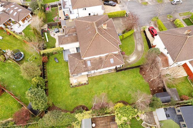 10 Woodstown Way, Knocklyon, Dublin 16