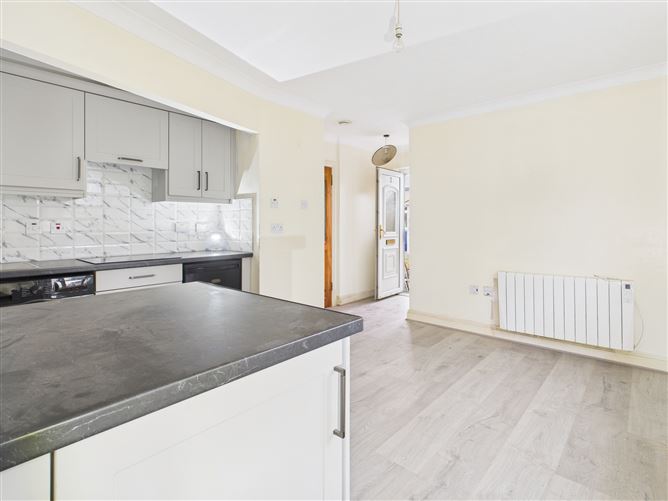 3 Pinewood, Dublin Road, Bonavalley, Athlone, Co. Westmeath