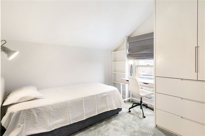 30 Oaklands Park, Sandymount, Dublin 4