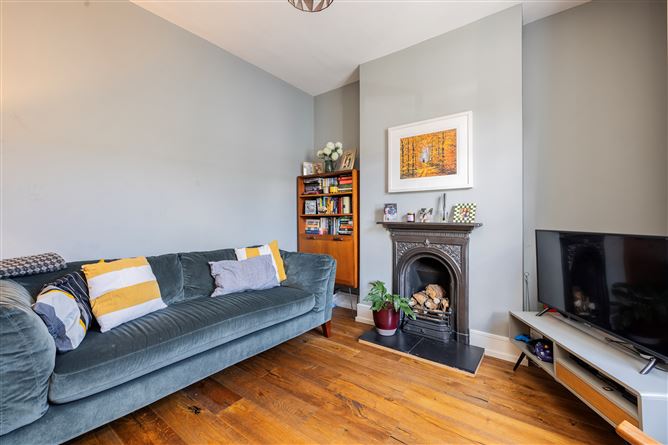 https://photos-a.propertyimages.ie/media/9/8/5/5005589/73a3582c-c956-4213-945d-1d0d4c65f4c7_l.jpg