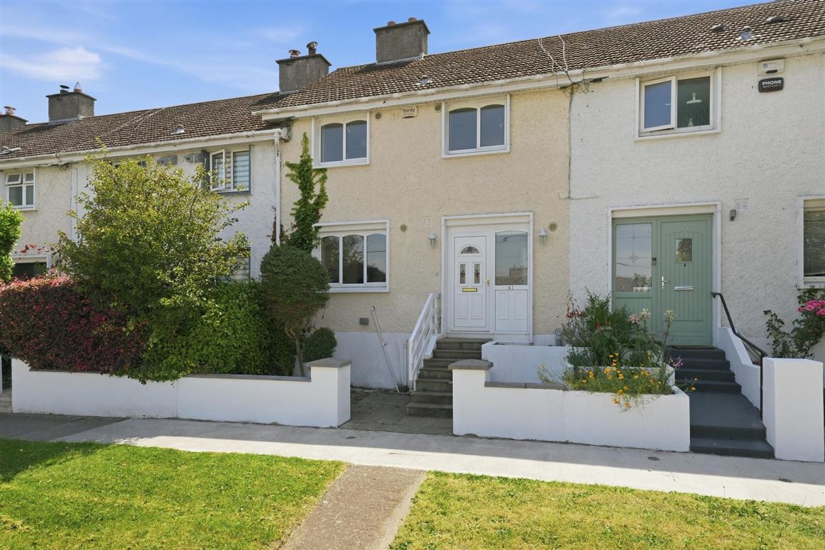 41 Pearse Brothers Park, Rathfarnham,   Dublin 16