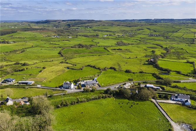 Kilshanny House, Caherlooskaun, Kilshanny, Co. Clare