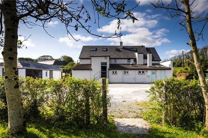 Kilshanny House, Caherlooskaun, Kilshanny, Co. Clare