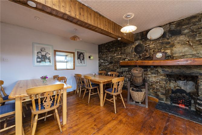 Kilshanny House, Caherlooskaun, Kilshanny, Co. Clare