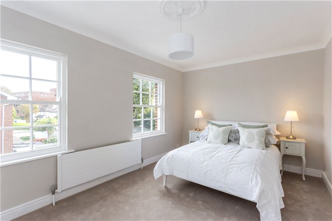 1 Eglinton Square, Donnybrook, Dublin 4