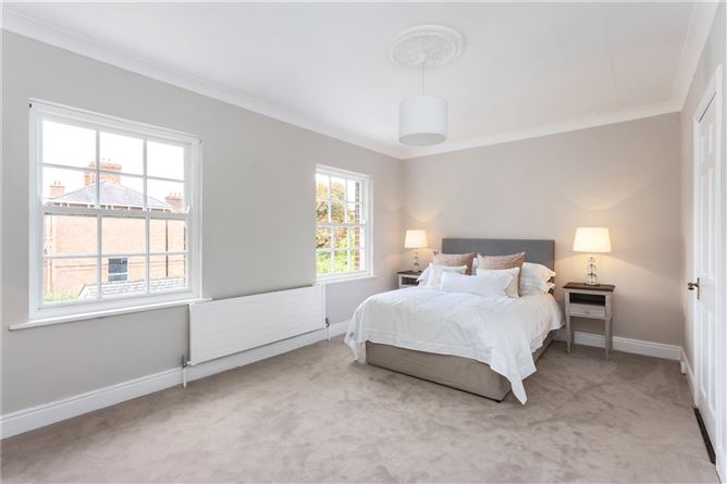 1 Eglinton Square, Donnybrook, Dublin 4