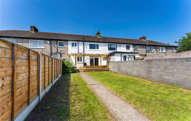 4 Hillsbrook Crescent, Perrystown,   Dublin 12