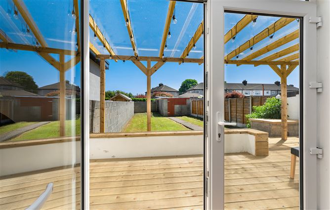 4 Hillsbrook Crescent, Perrystown,   Dublin 12
