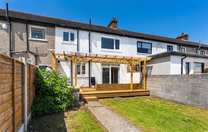 4 Hillsbrook Crescent, Perrystown,   Dublin 12