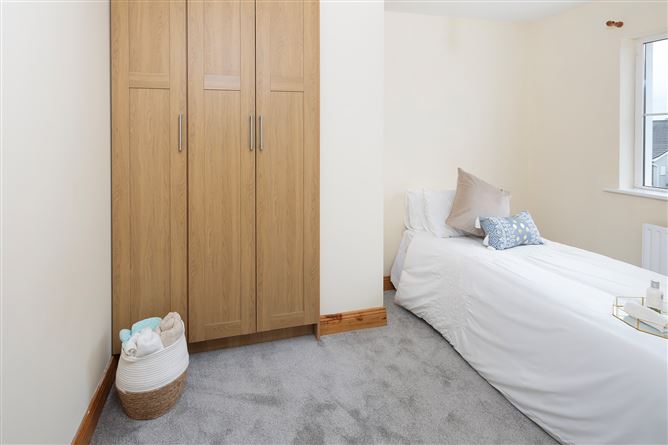 24 The Crescent, Lus an Ime, Cloyne, Cork