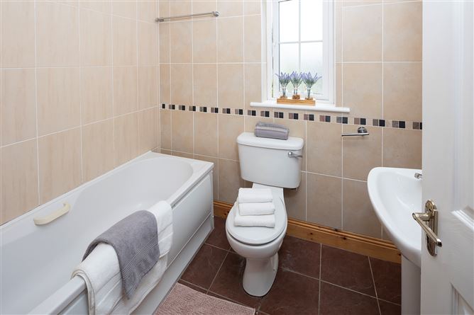 24 The Crescent, Lus an Ime, Cloyne, Cork
