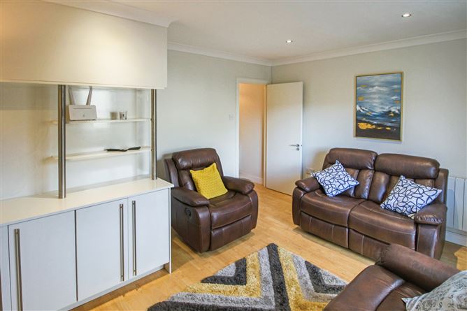 15 Boderg, Shannon Court, Carrick-On-Shannon, Co. Leitrim