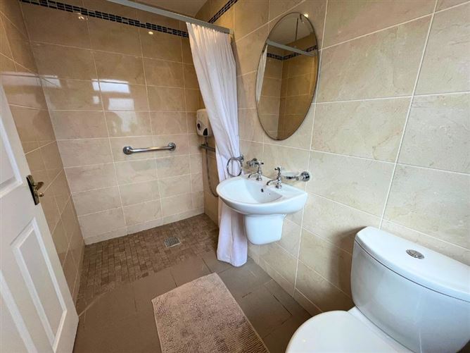 24 Lakelands Drive, Stillorgan, County Dublin