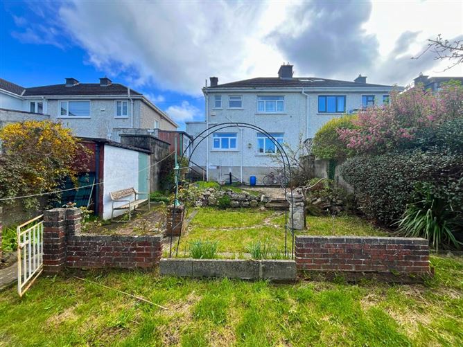 24 Lakelands Drive, Stillorgan, County Dublin