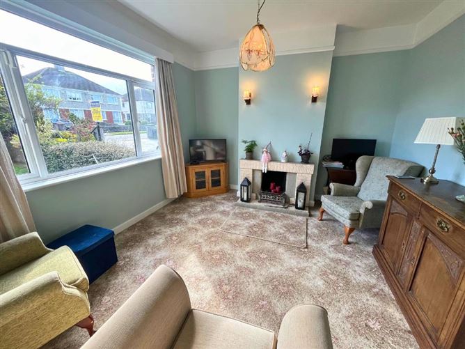 24 Lakelands Drive, Stillorgan, County Dublin