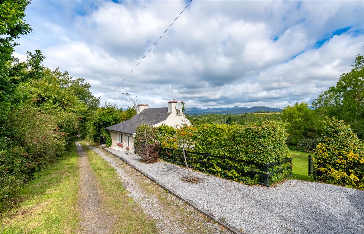 Lehid, Tuosist, Kenmare, Co. Kerry Lehid, Tuosist, Kenmare, Co. Kerry