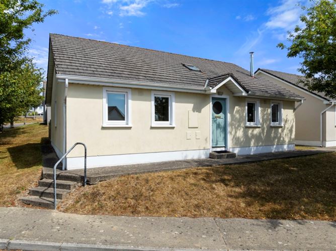 Photo 23 of 29 — 103 Riverchapel View, Riverchapel, Gorey, Co. Wexford