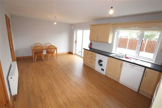 1 Cloonshanville Park, Frenchpark, Co. Roscommon