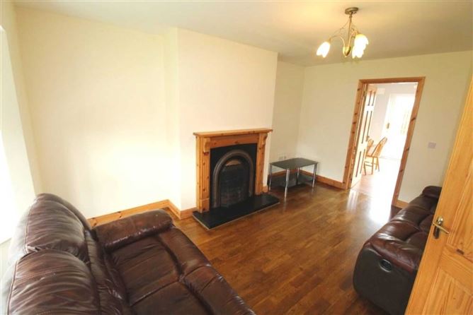 1 Cloonshanville Park, Frenchpark, Co. Roscommon