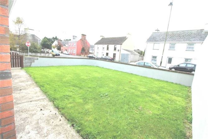 1 Cloonshanville Park, Frenchpark, Co. Roscommon