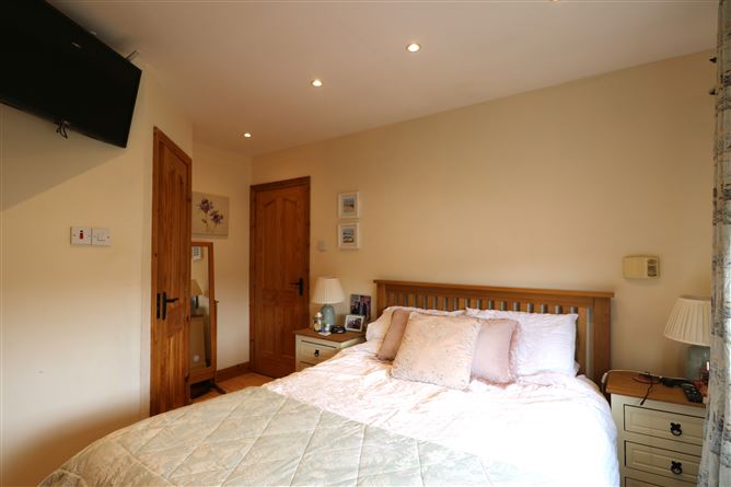 74 Leixlip Park, Leixlip, Kildare