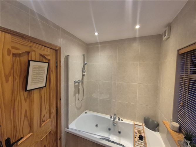74 Leixlip Park, Leixlip, Kildare