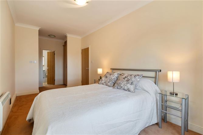 Apt 48 Altamont Hall, Stoney Road, Dundrum, Dublin 14