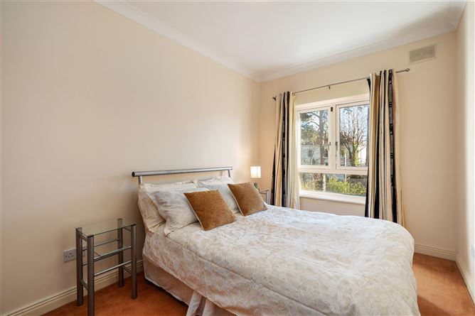 Apt 48 Altamont Hall, Stoney Road, Dundrum, Dublin 14