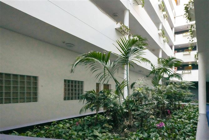 7 Beresford House, Custom House Square, Mayor Street Lower, I.F.S.C Dublin 1.