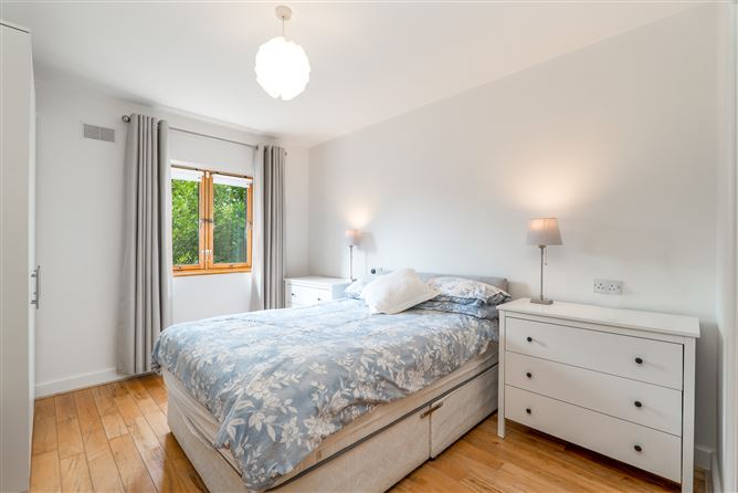 Photo 7 of 28 — 10 Brent House, Redcourt Oaks, Clontarf, Dublin 3, Dublin 3, Dublin
