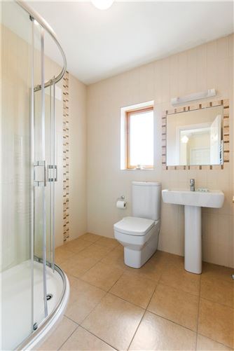 2 Orby Close, The Gallops, Leopardstown, Dublin 18