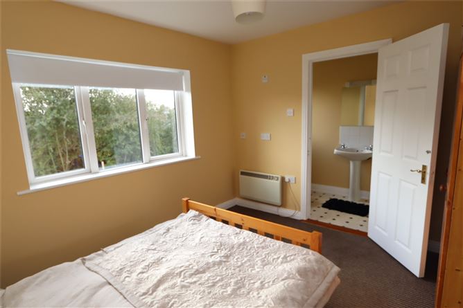 6 Arduain, Greenville Lane, Enniscorthy, Co. Wexford.