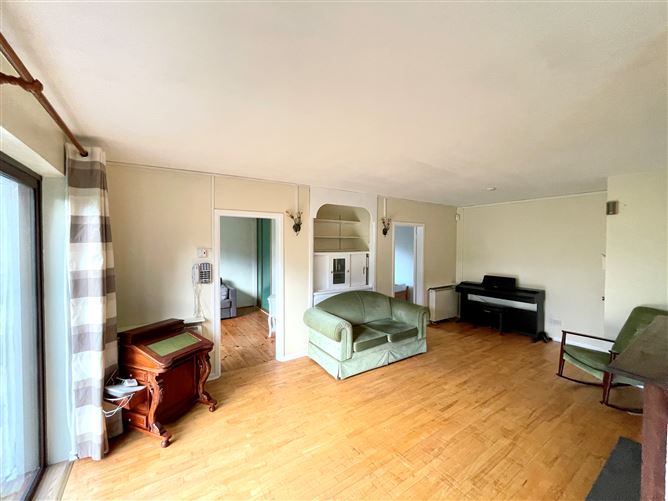 1c Ballyard Condominium, Lovers Lane, Tralee, Kerry