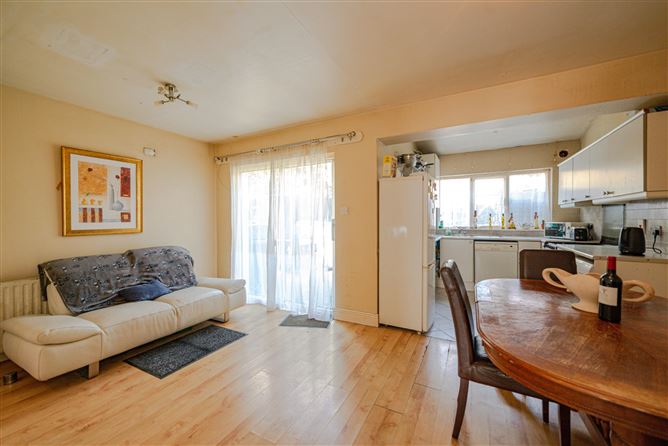 8 Luttrell Park Crescent, Castleknock, Dublin