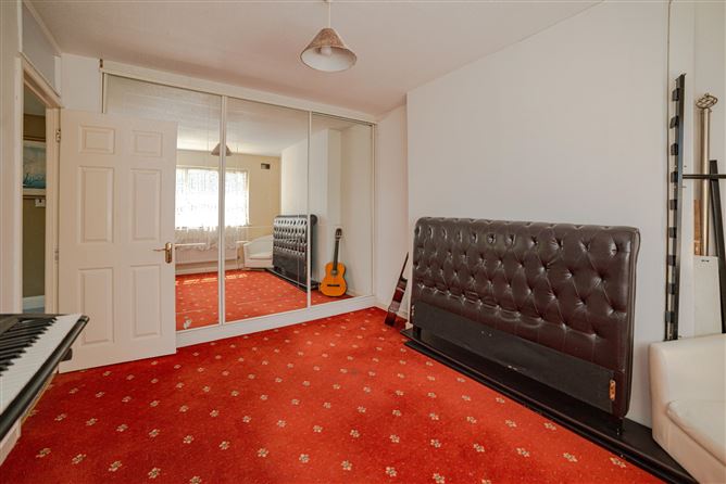 8 Luttrell Park Crescent, Castleknock, Dublin
