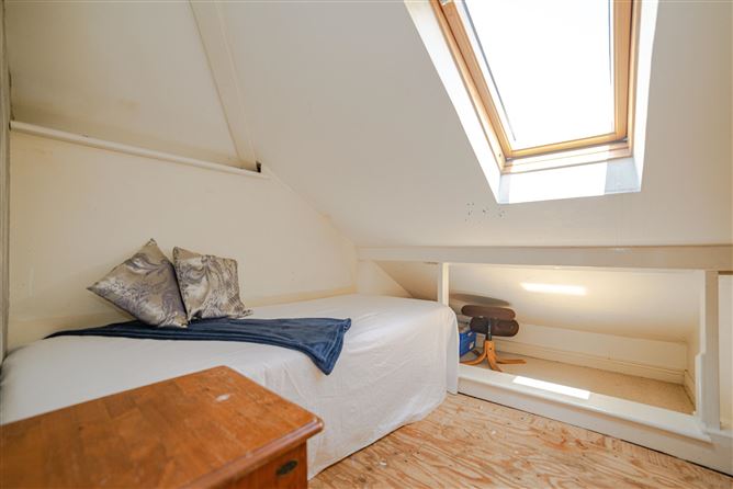 8 Luttrell Park Crescent, Castleknock, Dublin