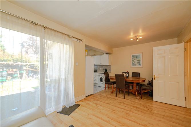 8 Luttrell Park Crescent, Castleknock, Dublin