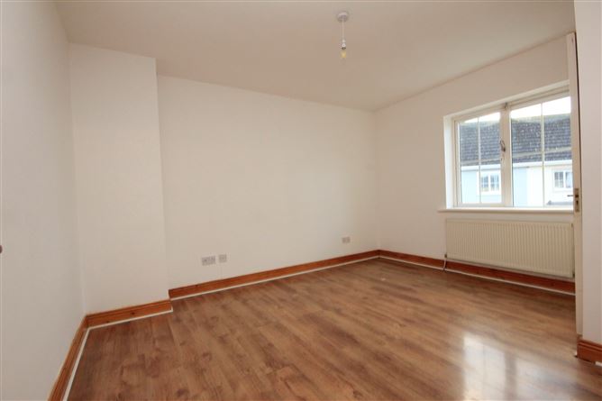 29 Lakeside Gardens , Portlaoise, Laois