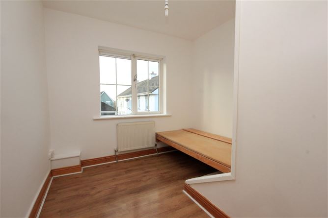 29 Lakeside Gardens , Portlaoise, Laois